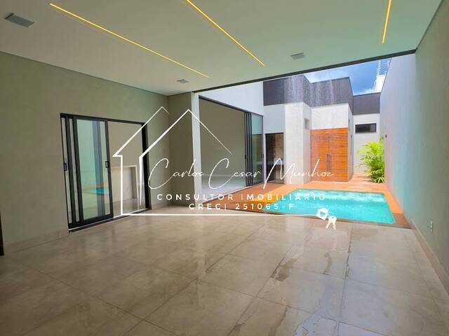 #24 - Casa para Venda em Franca - SP