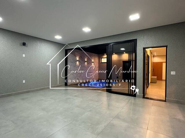 #155 - Casa para Venda em Franca - SP