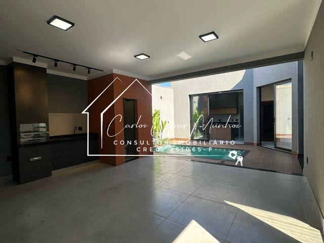 #156 - Casa para Venda em Franca - SP - 2