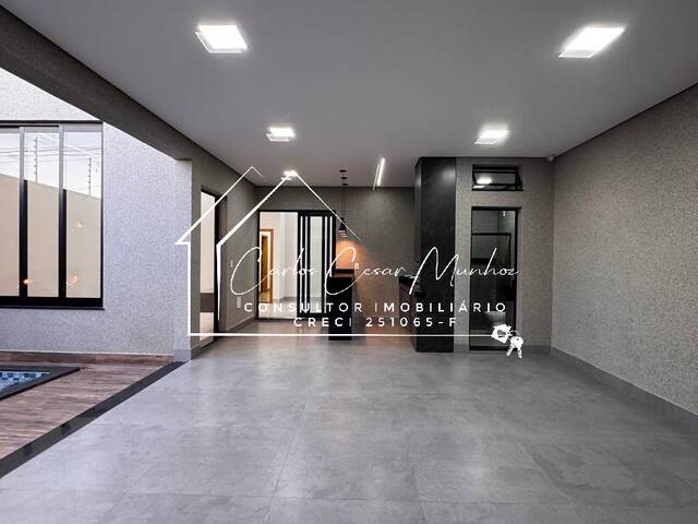 #185 - Casa para Venda em Franca - SP - 2