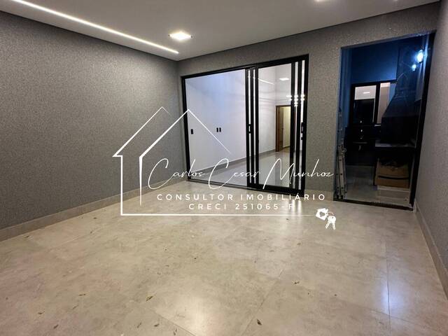 #196 - Casa para Venda em Franca - SP - 2