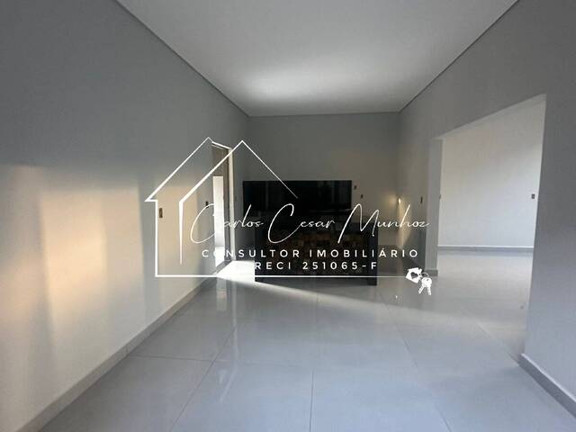 #218 - Casa para Venda em Franca - SP