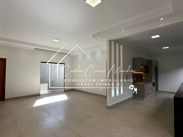 #228 - Casa para Venda em Franca - SP - 2