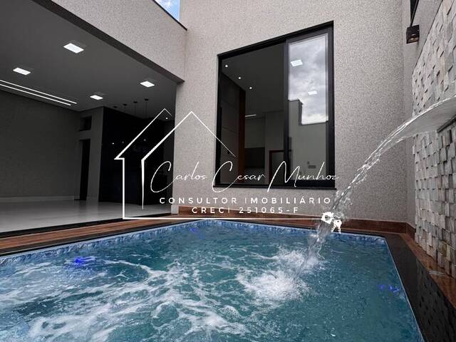 #237 - Casa para Venda em Franca - SP