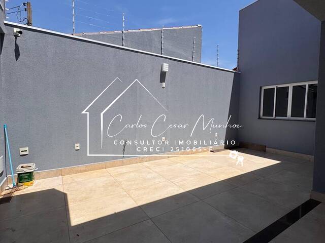 #247 - Casa para Venda em Franca - SP - 1