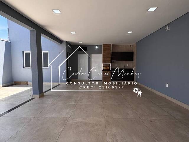 #247 - Casa para Venda em Franca - SP - 2