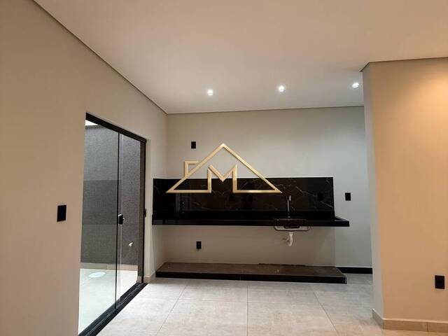 #84 - Casa para Venda em Franca - SP